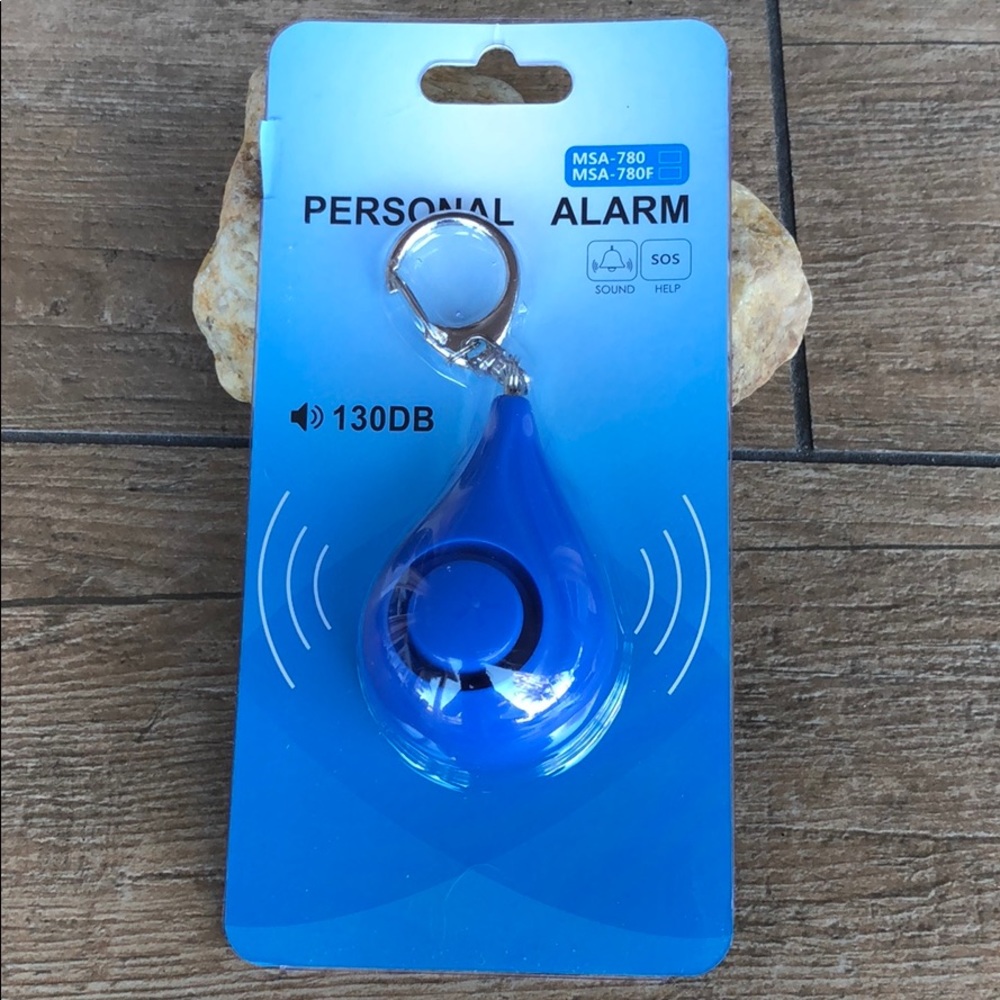 VALUE BUY Personal Safety Alarm Keychain
PRICE FIRM!